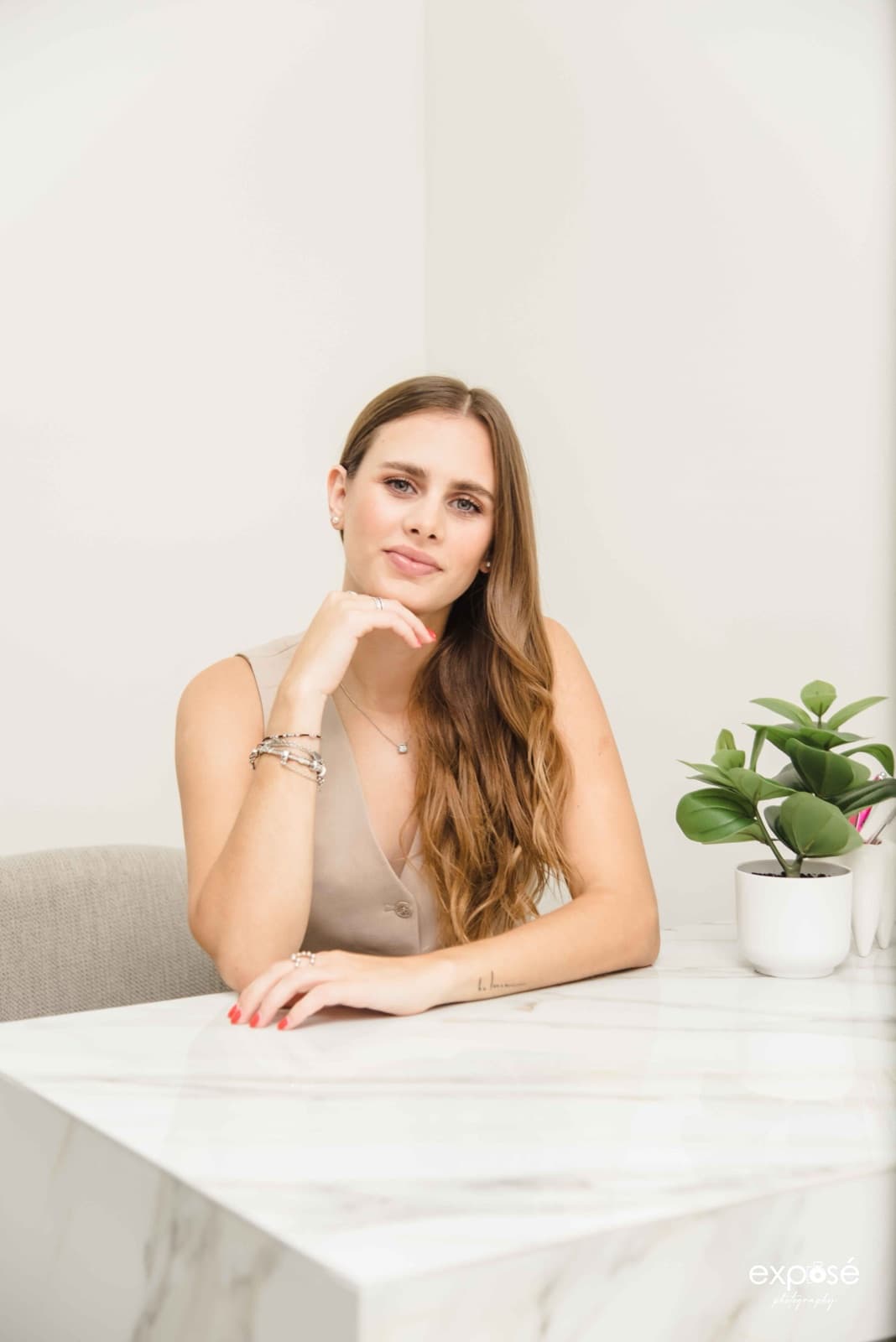 La Dra. Vanessa Ramírez en su consultorio